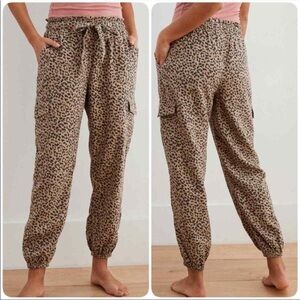 Aerie Leopard Print Cargo Linen Jogger Pants